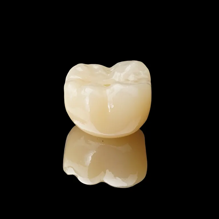 Monolithic zirconia crown